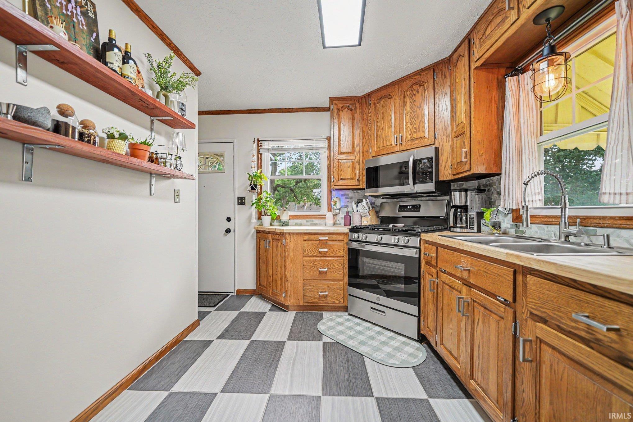 1025 W Battell Street Mishawaka IN 46545