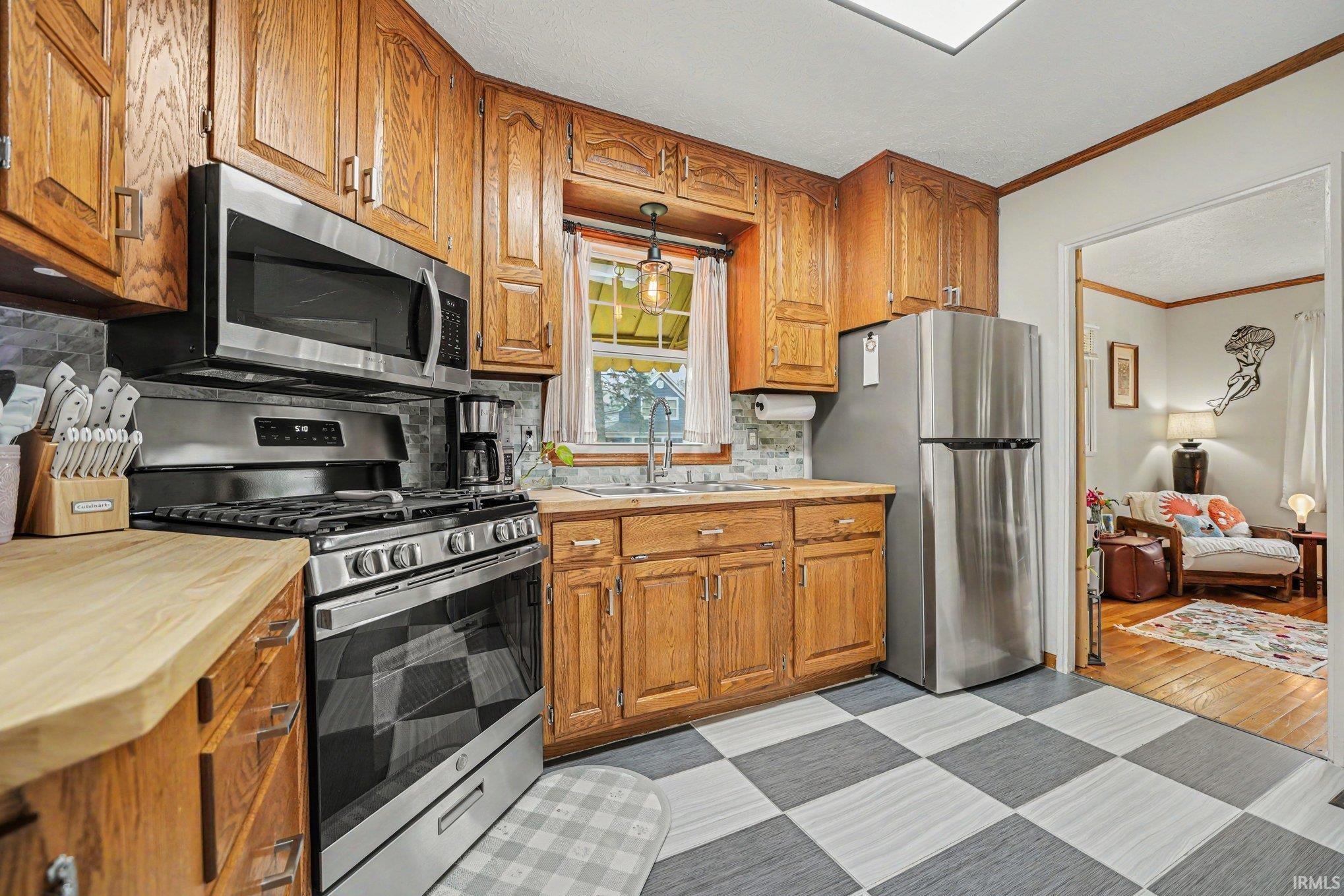 1025 W Battell Street Mishawaka IN 46545