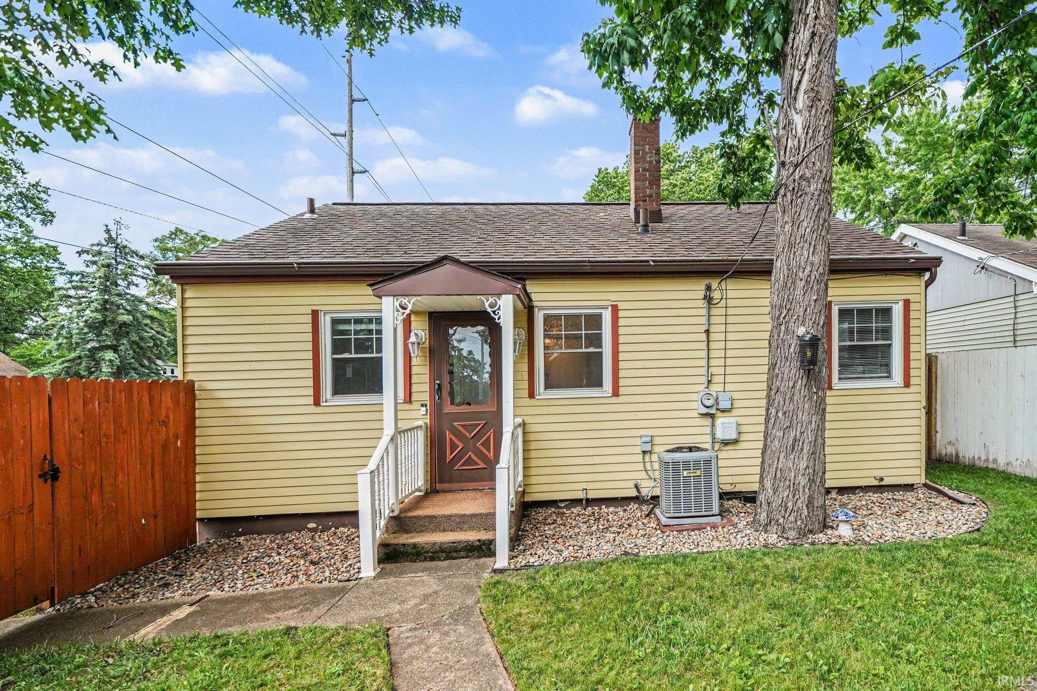 1025 W Battell Street Mishawaka IN 46545