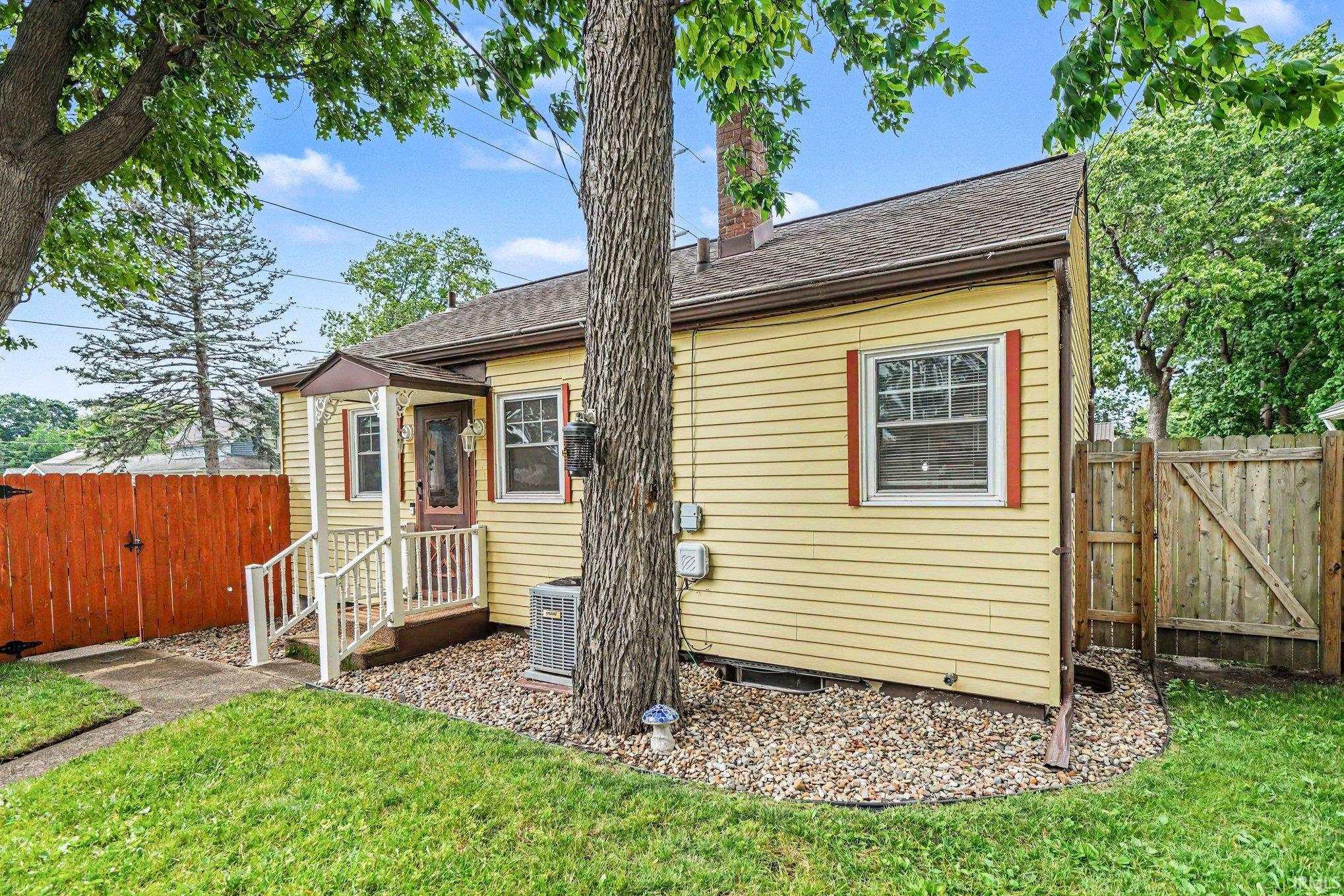1025 W Battell Street Mishawaka IN 46545