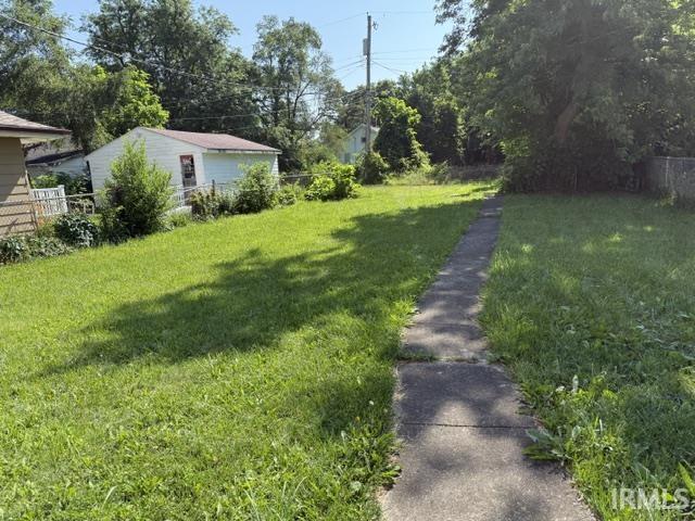 810 Huey Street South Bend IN 46628
