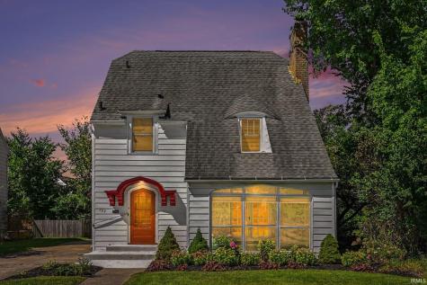 729 S Twyckenham Drive South Bend IN 46615