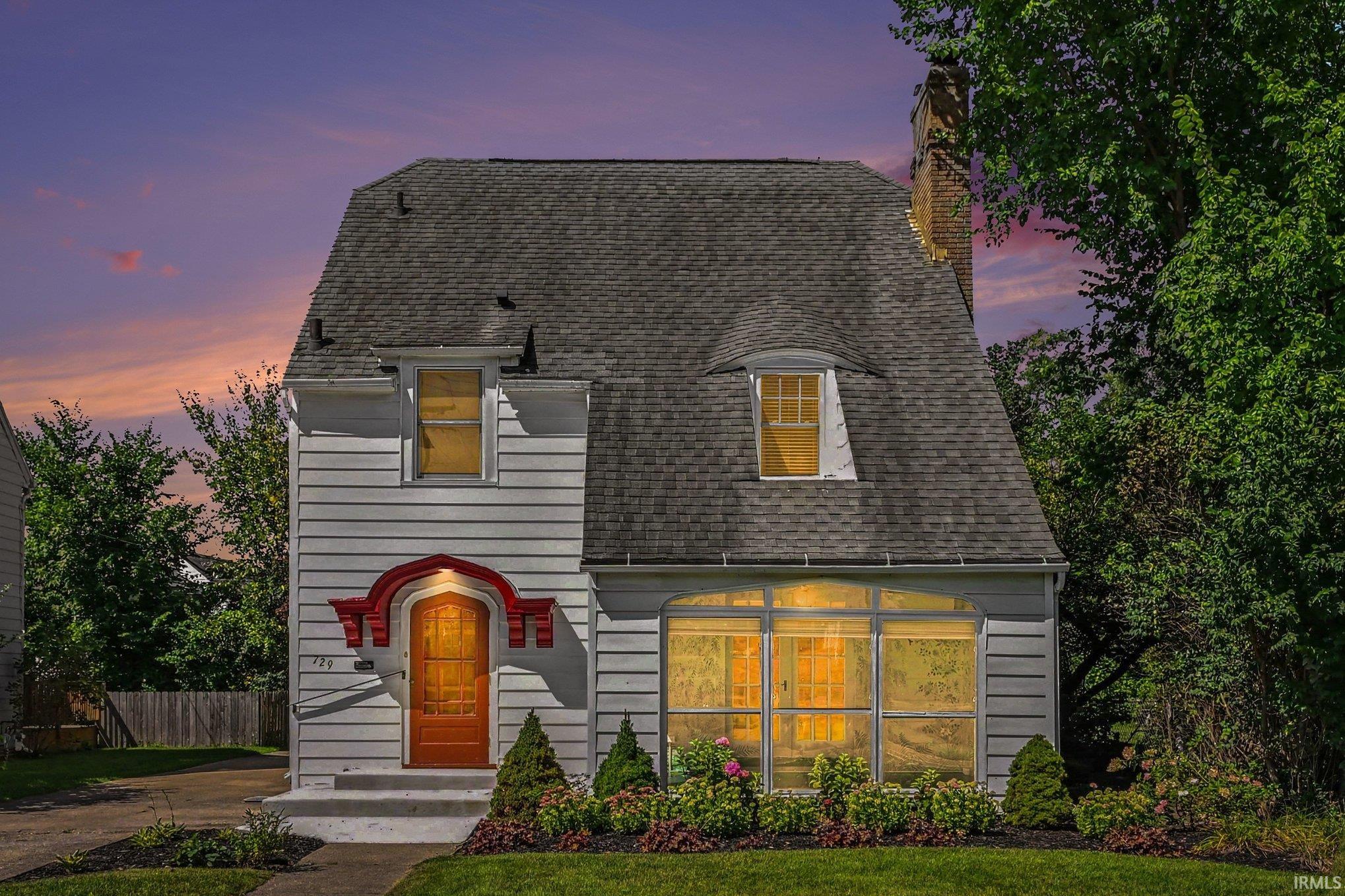 729 S Twyckenham Drive South Bend IN 46615