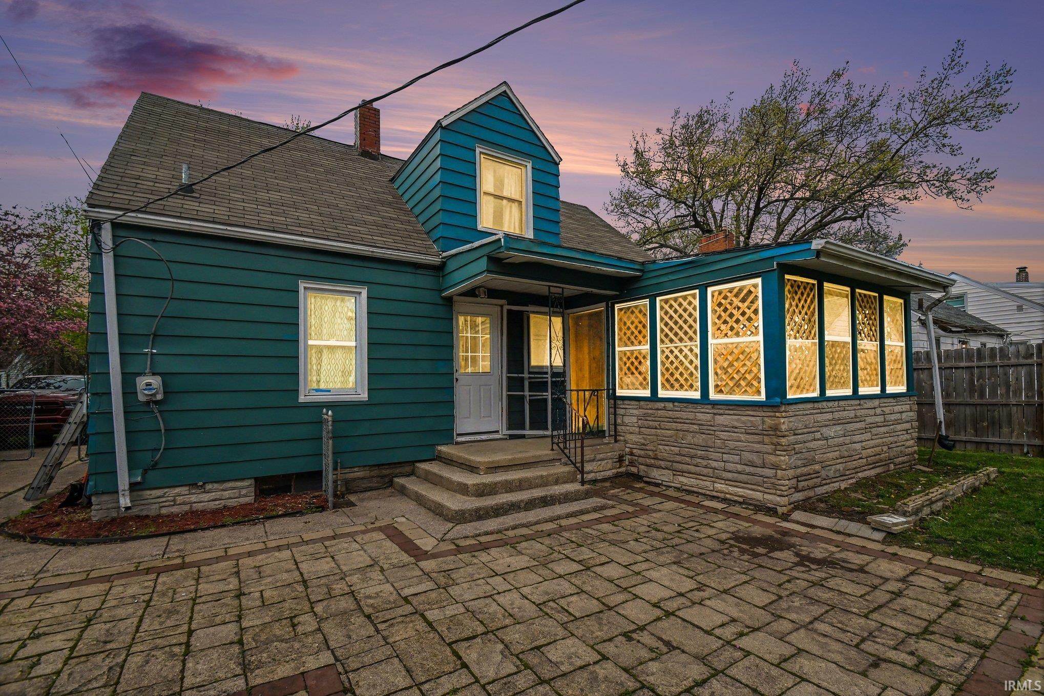 1624 College Street South Bend IN 46628