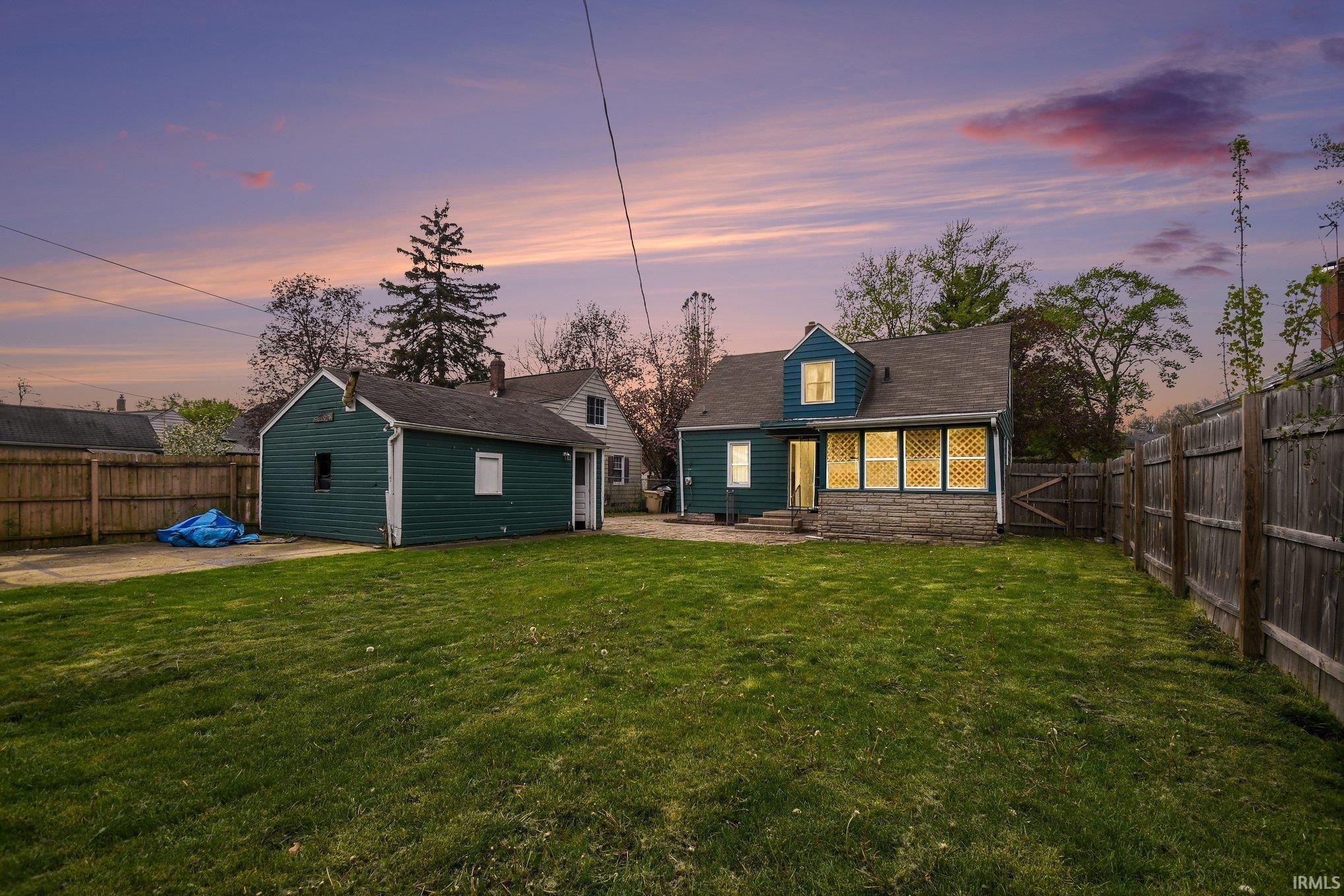 1624 College Street South Bend IN 46628