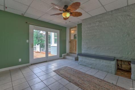 4524 Middle Mount Vernon Road Evansville IN 47712