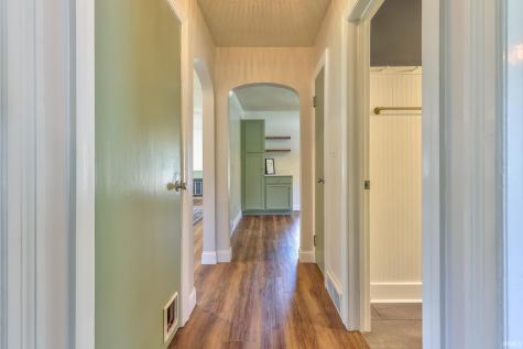 4524 Middle Mount Vernon Road Evansville IN 47712