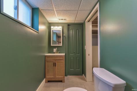 4524 Middle Mount Vernon Road Evansville IN 47712