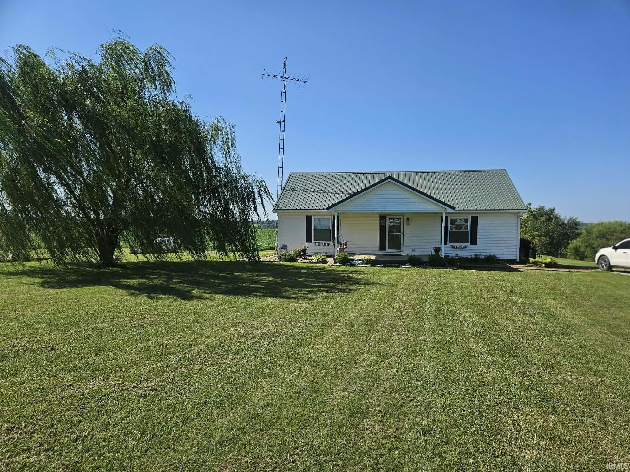 13612 E 800 S Road Loogootee IN 47553