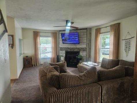 13612 E 800 S Road Loogootee IN 47553