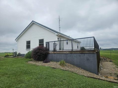 13612 E 800 S Road Loogootee IN 47553