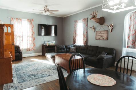 710 W 5th Street Bicknell IN 47512