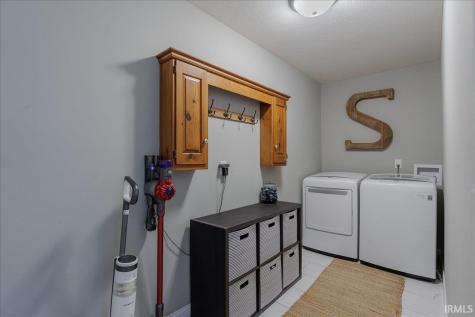 7536 Brady Court Evansville IN 47720
