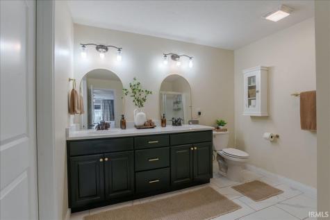 7536 Brady Court Evansville IN 47720