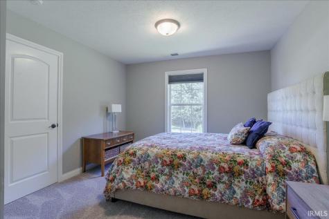 7536 Brady Court Evansville IN 47720