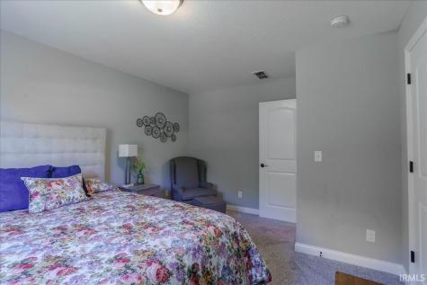7536 Brady Court Evansville IN 47720