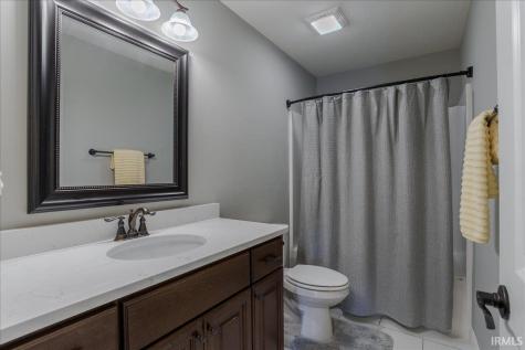 7536 Brady Court Evansville IN 47720