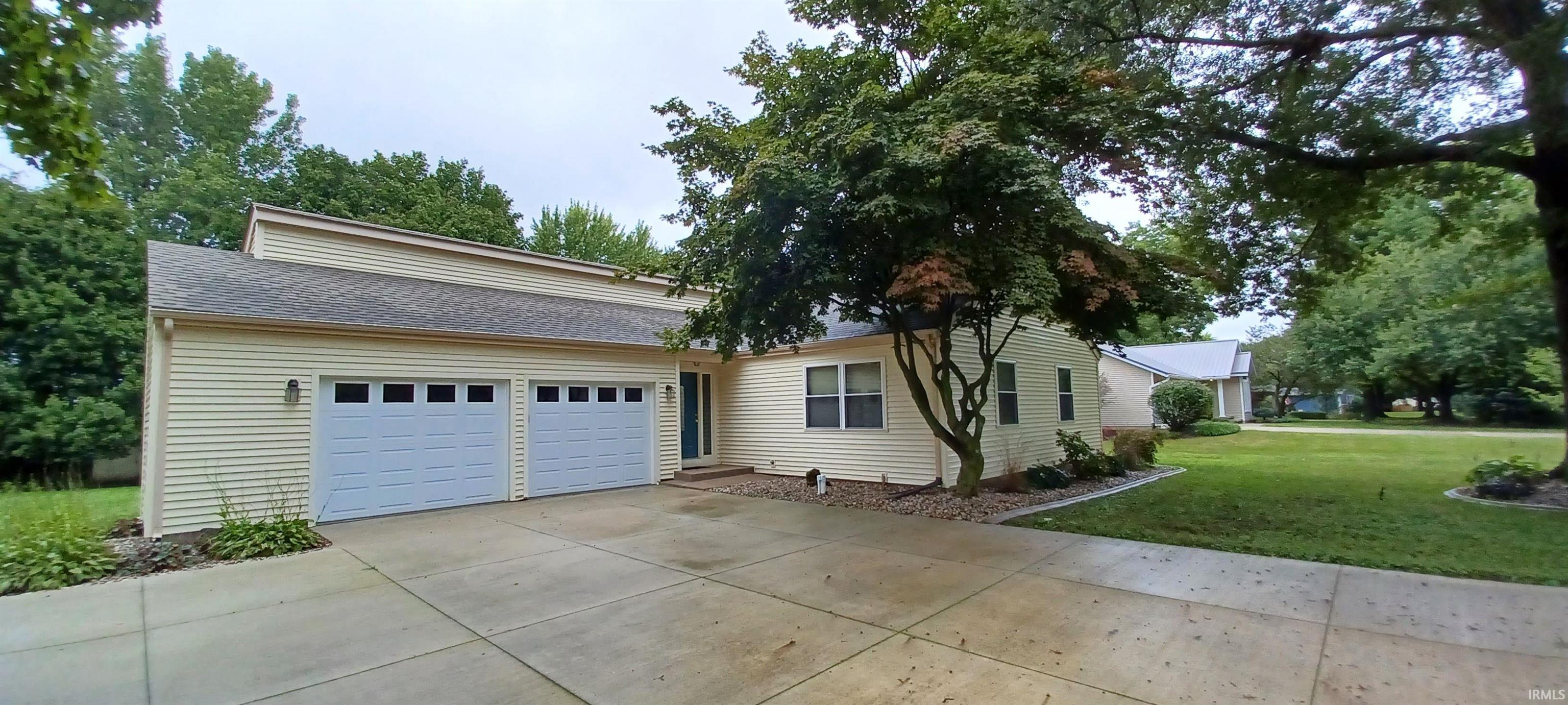 19911 Meadow Ridge Drive Goshen IN 46526