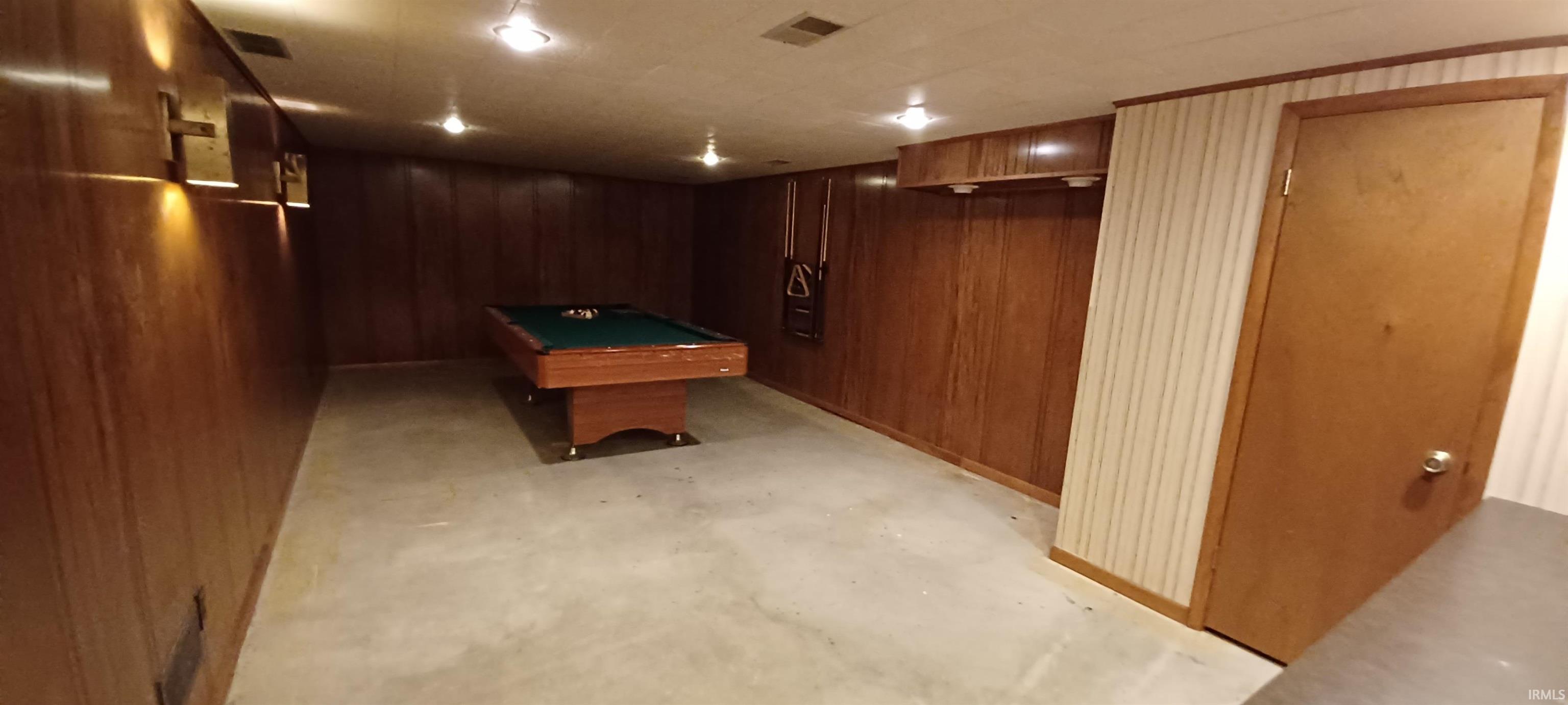 19911 Meadow Ridge Drive Goshen IN 46526