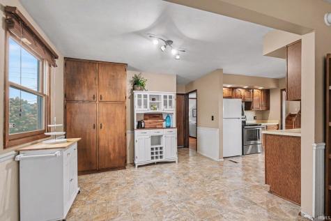 1637 Gordon Drive South Bend IN 46635