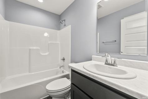 13927 Ascari Cove Fort Wayne IN 46818