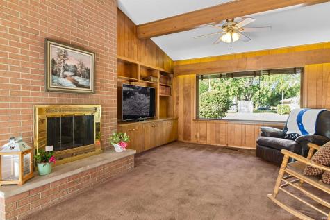 604 N 3rd Street Gas City IN 46933