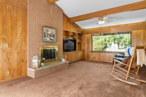 604 N 3rd Street Gas City IN 46933