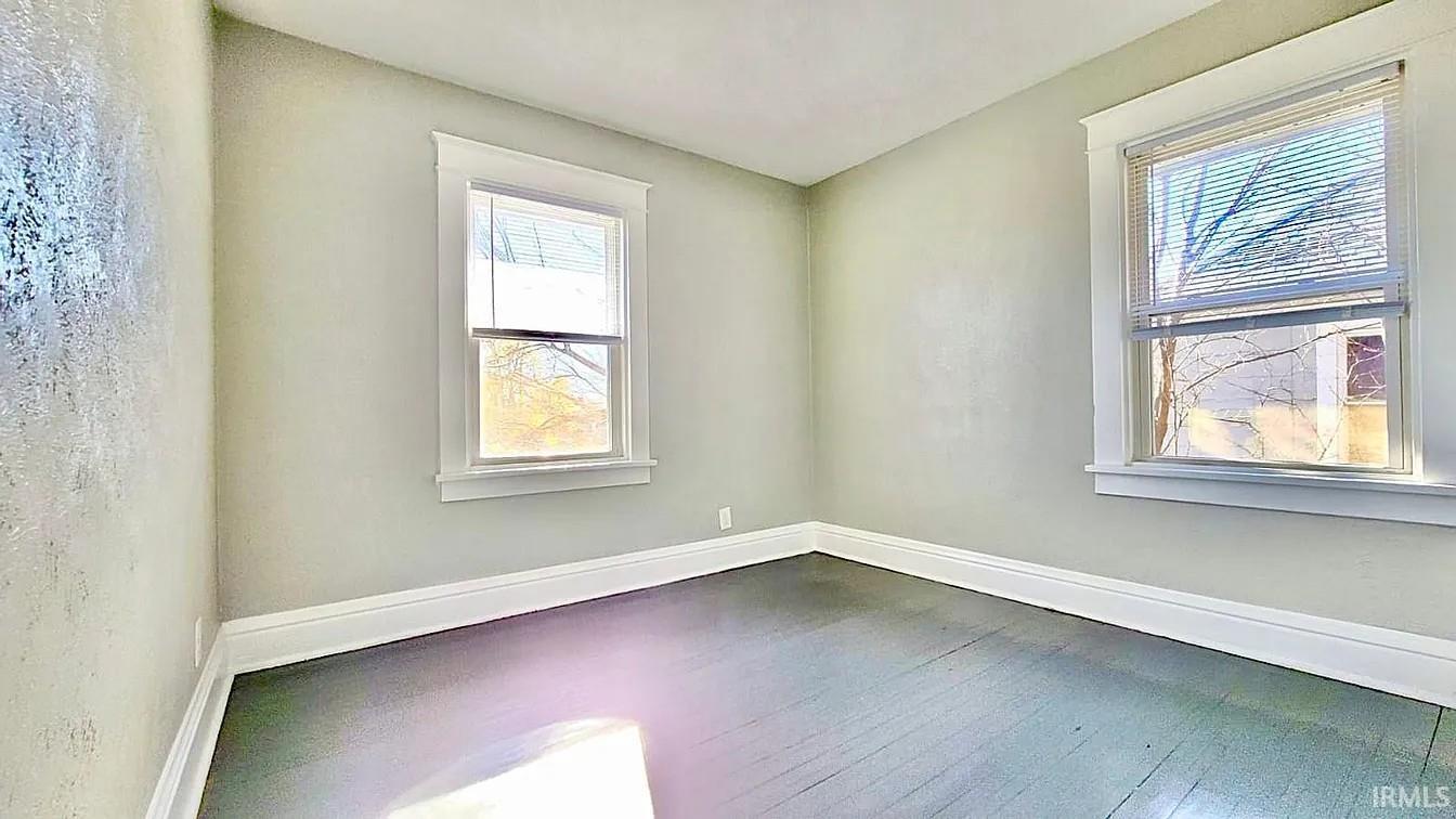 2819 Mishawaka Avenue South Bend IN 46615
