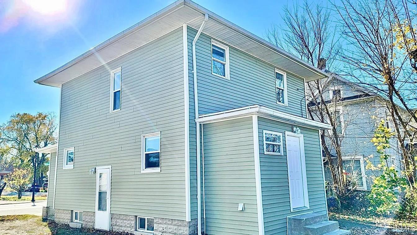 2819 Mishawaka Avenue South Bend IN 46615