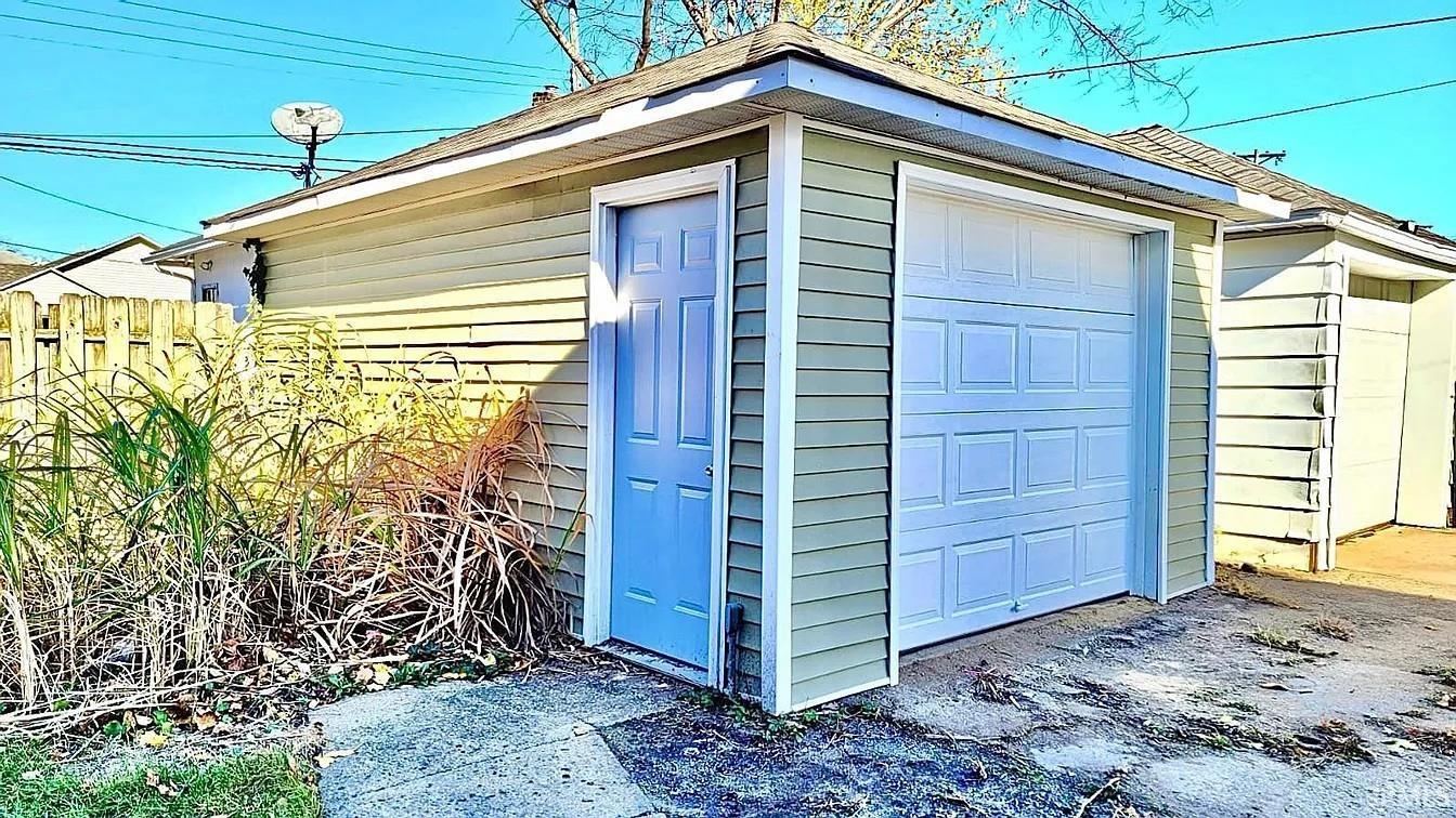2819 Mishawaka Avenue South Bend IN 46615