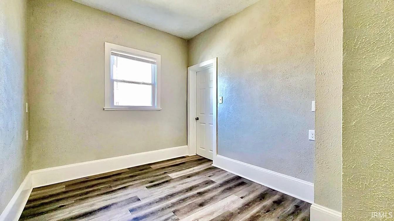 2819 Mishawaka Avenue South Bend IN 46615