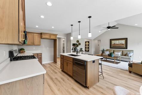 884 Lagonda Trail Fort Wayne IN 46818