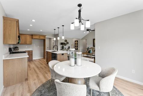 884 Lagonda Trail Fort Wayne IN 46818