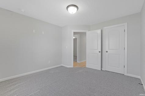 884 Lagonda Trail Fort Wayne IN 46818