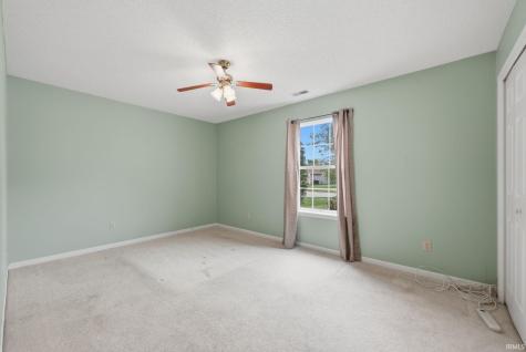 8303 Maple Valley Fort Wayne IN 46835