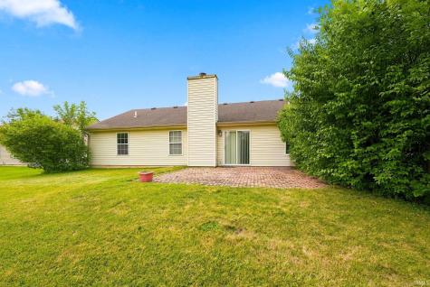 8303 Maple Valley Fort Wayne IN 46835