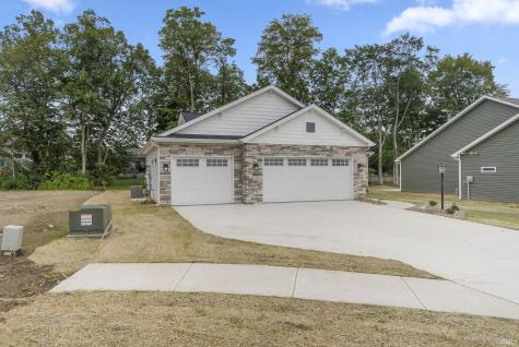 8245 Caverango Boulevard Fort Wayne IN 46815