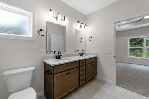 8245 Caverango Boulevard Fort Wayne IN 46815