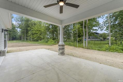 8245 Caverango Boulevard Fort Wayne IN 46815