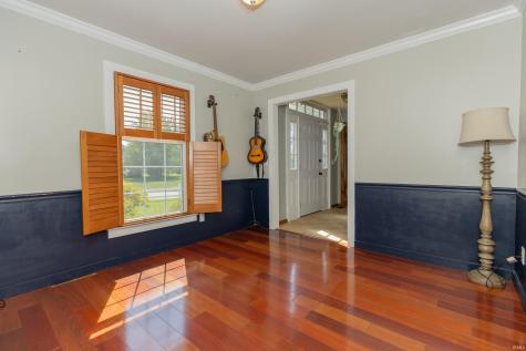 8030 Crestwood Court Evansville IN 47715