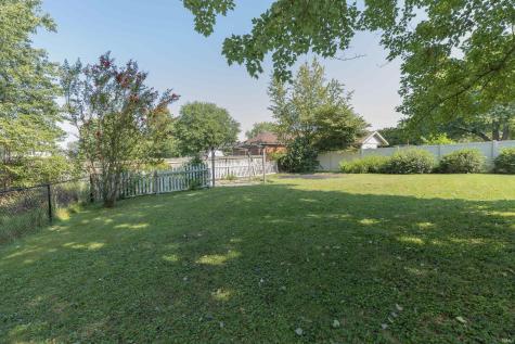 8030 Crestwood Court Evansville IN 47715
