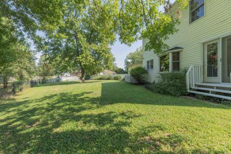 8030 Crestwood Court Evansville IN 47715