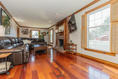 8030 Crestwood Court Evansville IN 47715