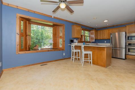 8030 Crestwood Court Evansville IN 47715