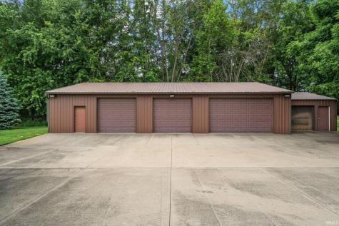 2481 Oak Tree Circle Winamac IN 46996