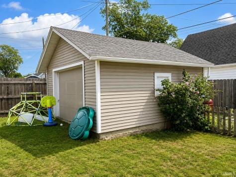 805 Pasadena Drive Fort Wayne IN 46807