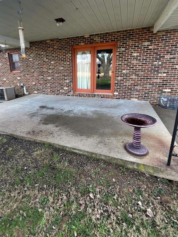 1570 E 300 S Washington IN 47501