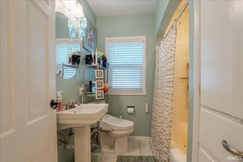 2413 Bellemeade Avenue Evansville IN 47714