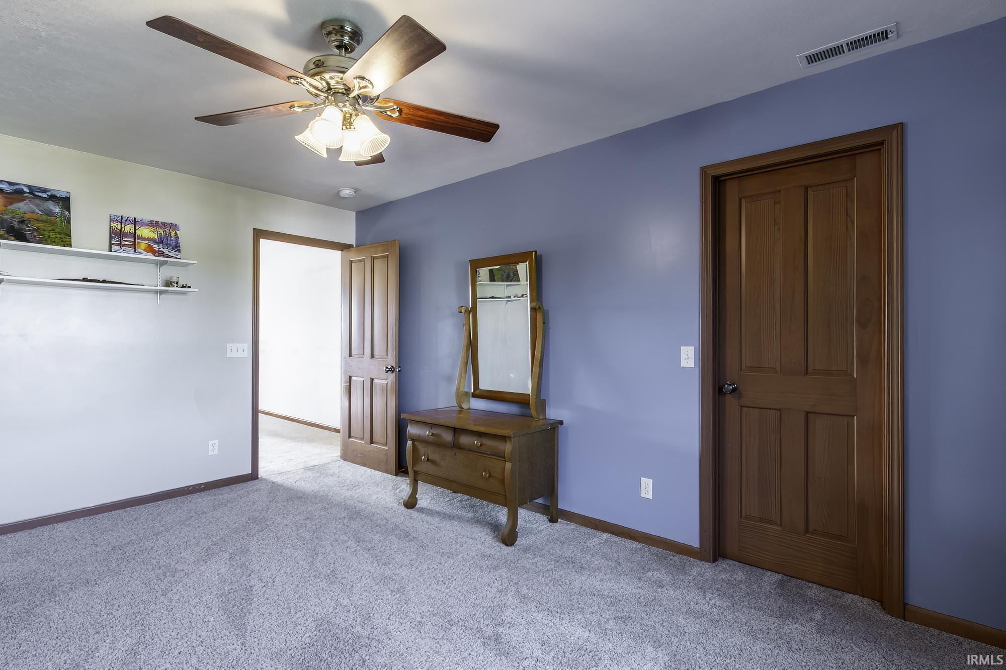858 N Persimmon Drive Warsaw IN 46582