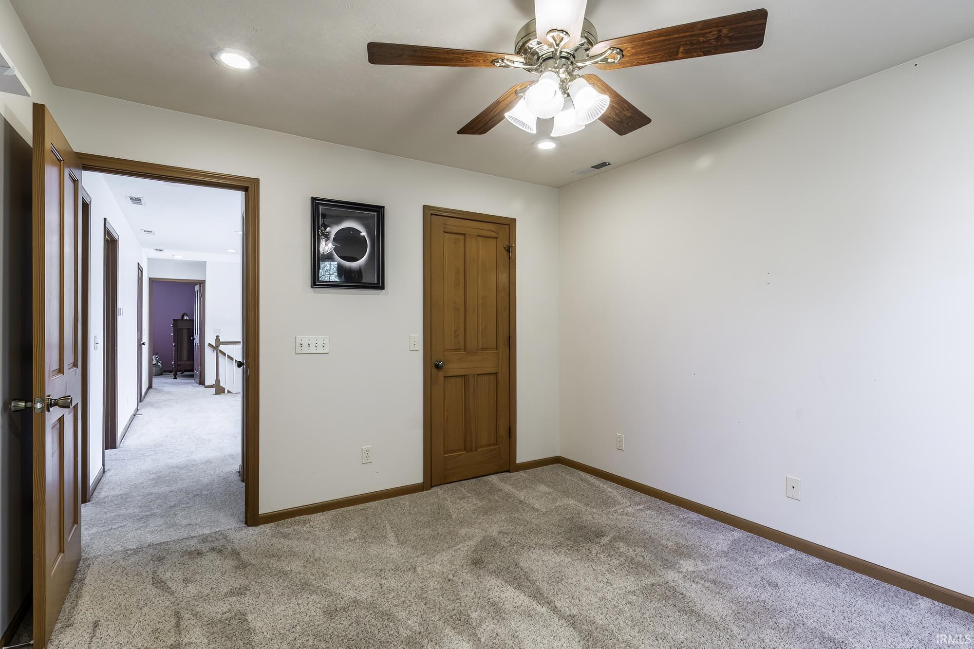 858 N Persimmon Drive Warsaw IN 46582